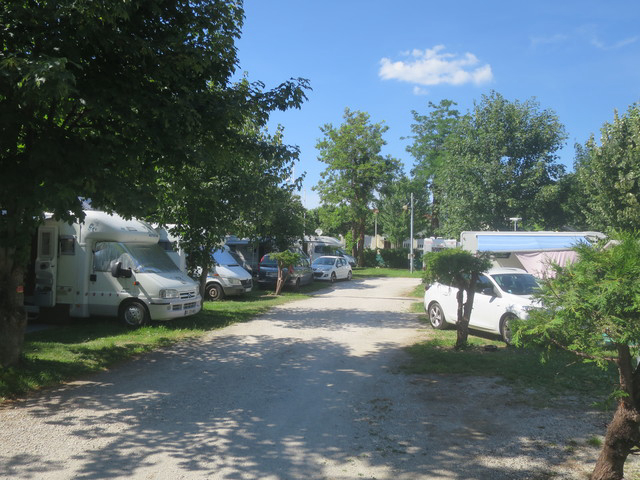 Camping Le Pecheur - Aix-les-Bains