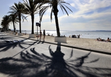 Camping -Le Canet Plage - Saint-Chamas - Provence-Alpes-Côte d'Azur - France Camping -Le Canet Plage - Saint-Chamas - Provence-Alpes-Côte d'Azur - France